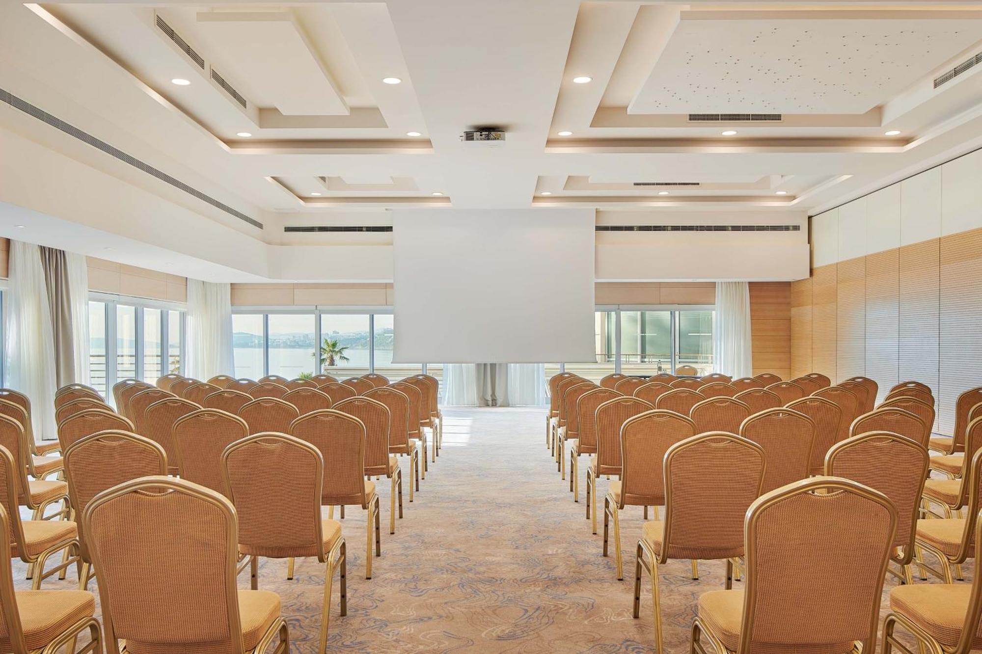 Le Meridien Lav Split Podstrana Luaran gambar